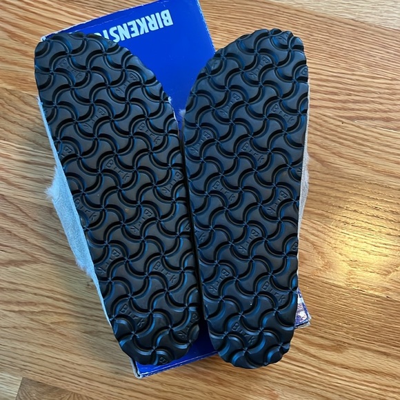 Birkenstock Arizona Shearling Suede Leather Sandal Size 7 New in Box - Picture 10 of 15